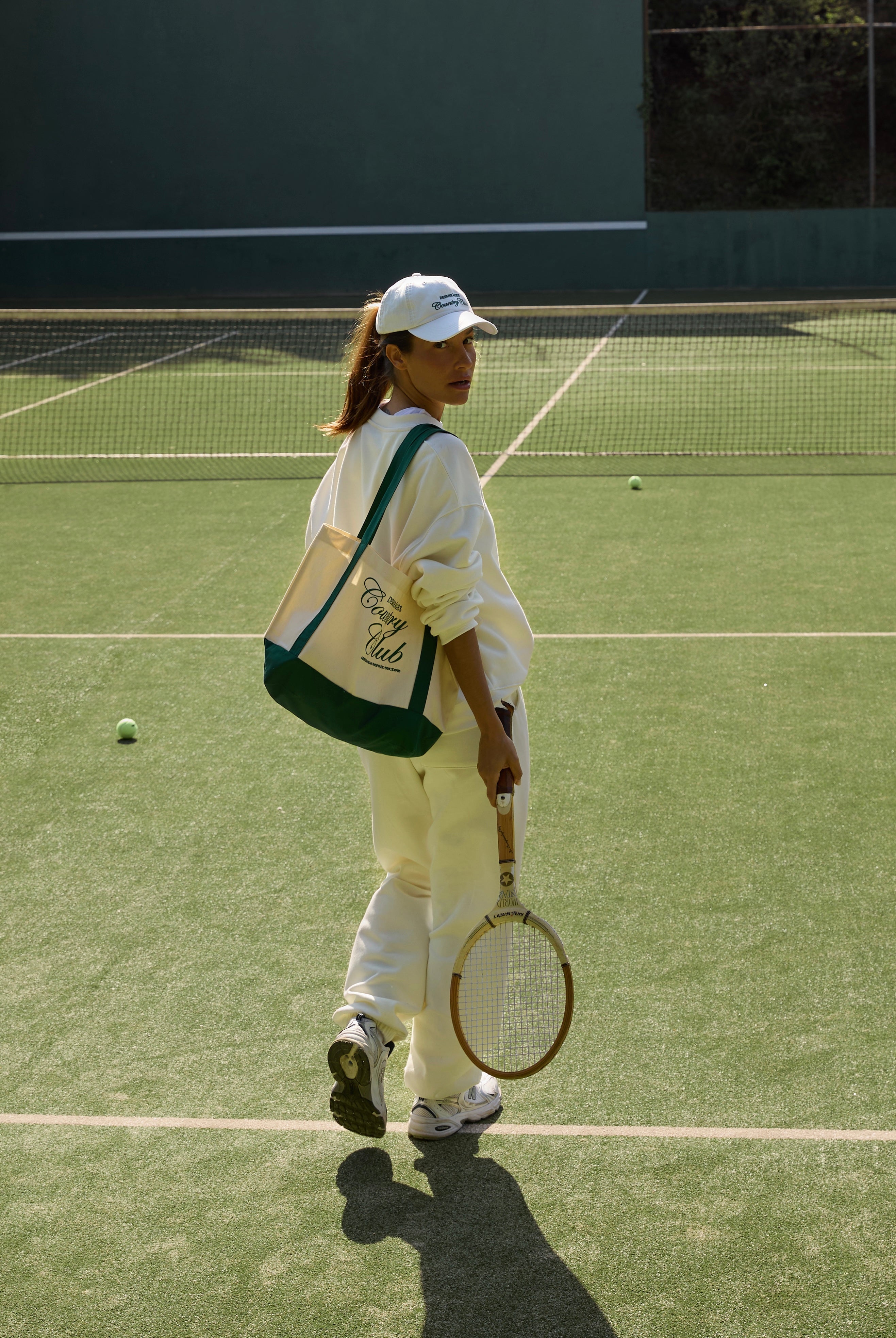 Sweatpants_cream_sportyrich